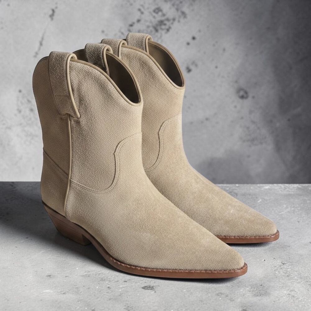 Michael Kors Women's Noemie Suede Boots Husk Color NWB Size 8.5 Ankle Pull On